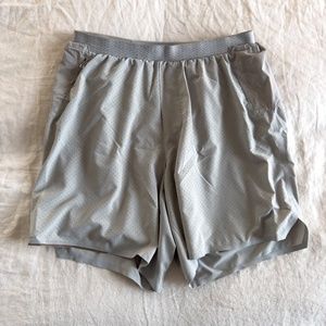 Lululemon Men's Lightweight Trail Running Short 7" Lined